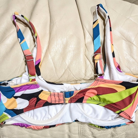 bikini top - Picture 2 of 3